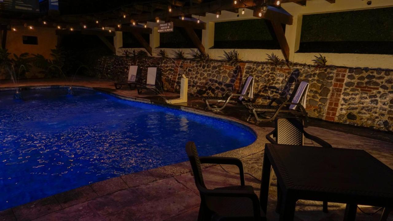 Zafra Hotel Retalhuleu Exteriör bild
